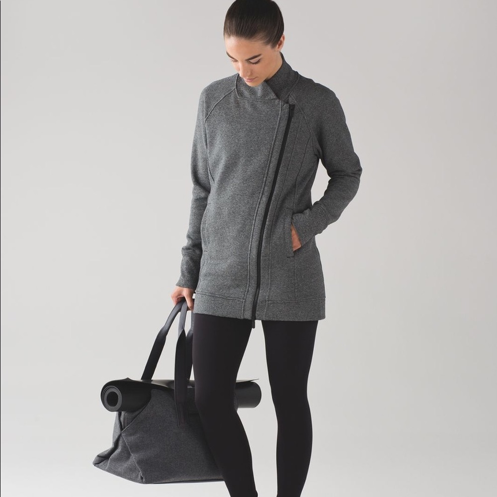 *NEW* Lululemon back to it wrap jacket size 4